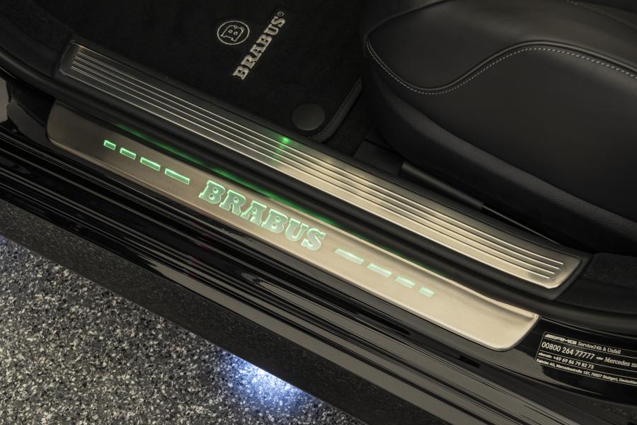 Детали интерьера Mercedes-AMG S63 800 by Brabus (V222) 2020 года  (фото 24 из 26)